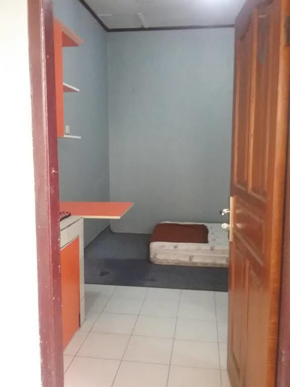 Budi House & Food Station * Bandung