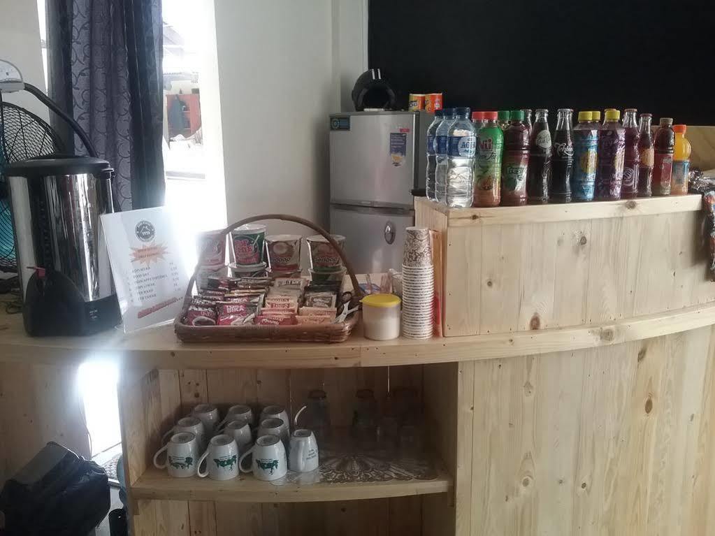 Budi House & Food Station * Bandung