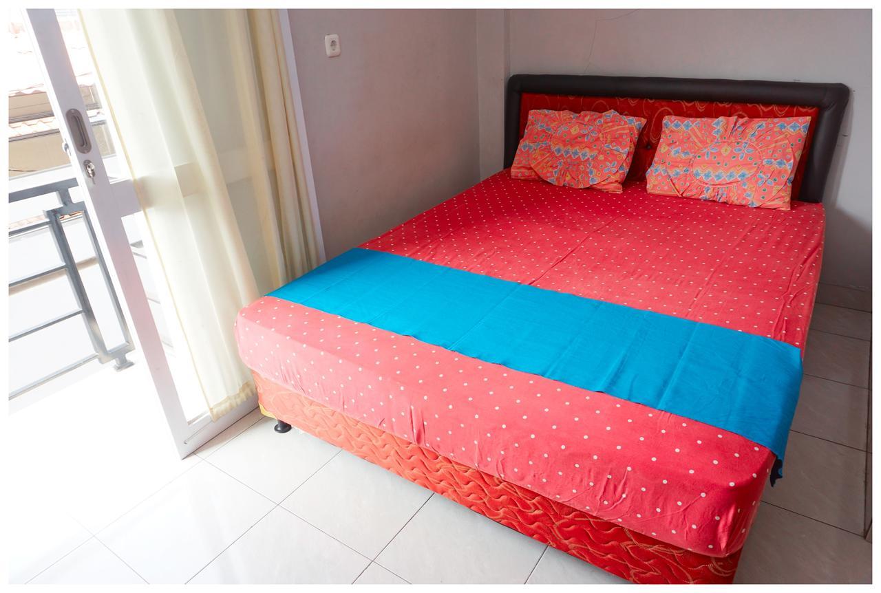 Budi House & Food Station Tempat Tidur & Sarapan Bandung