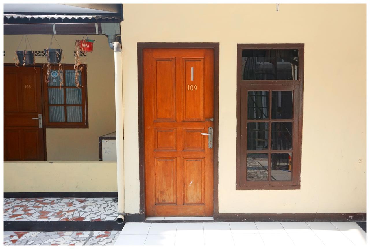 Tempat Tidur & Sarapan Budi House & Food Station Bandung