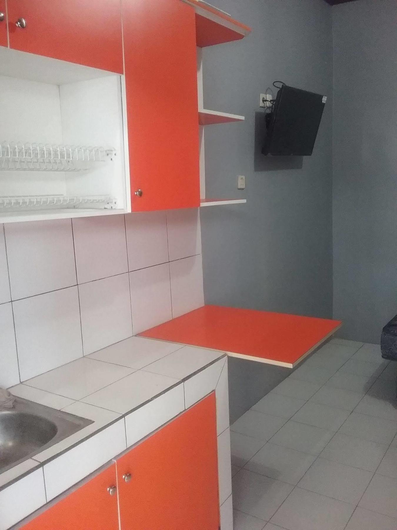 Budi House & Food Station *