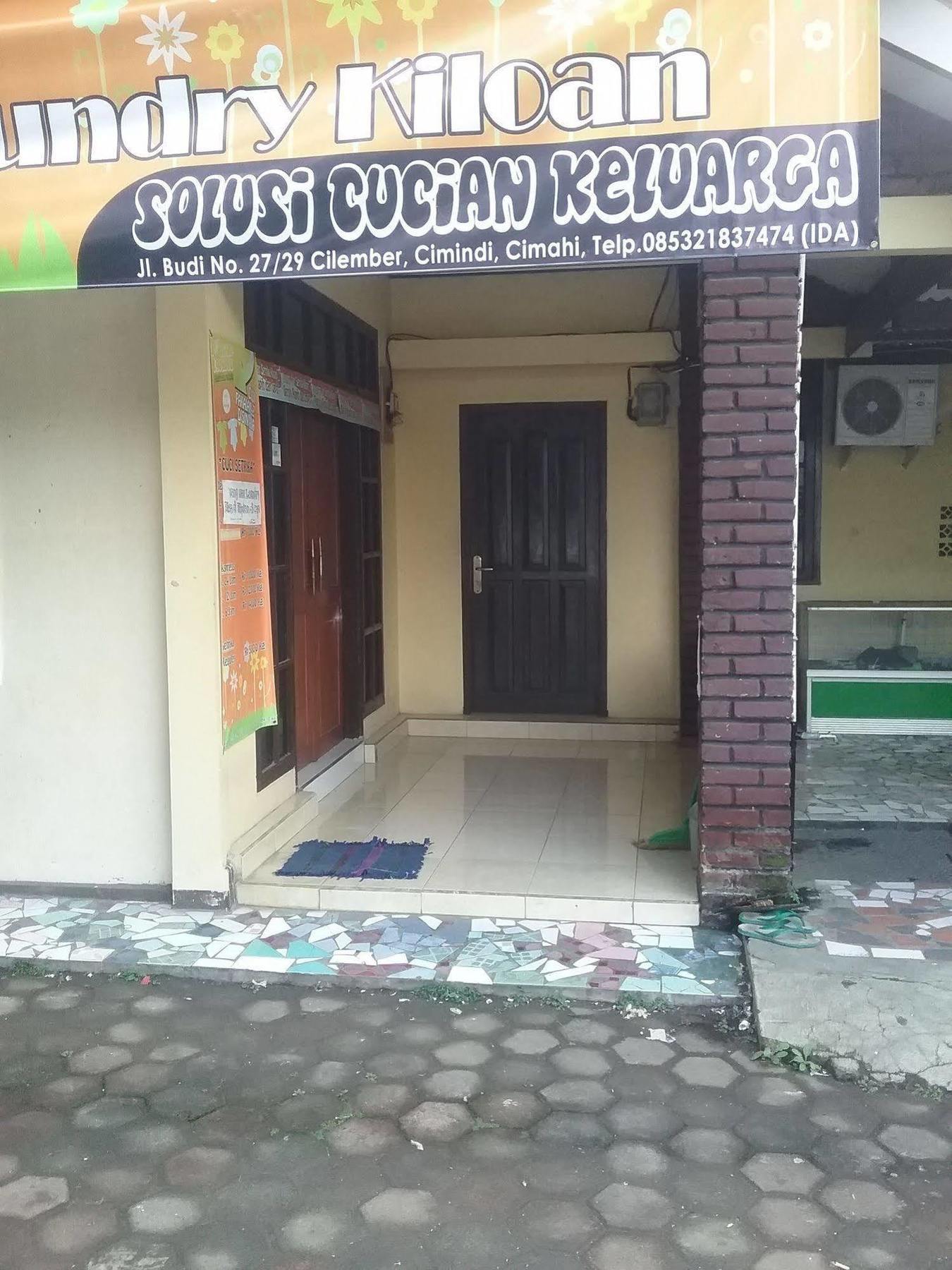 Tempat Tidur & Sarapan Budi House & Food Station Bandung
